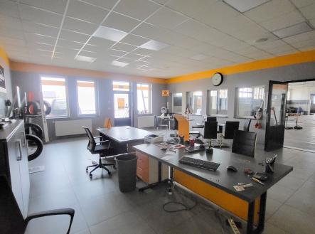 27 | Prodej - obchodní prostor, 2 200 m²