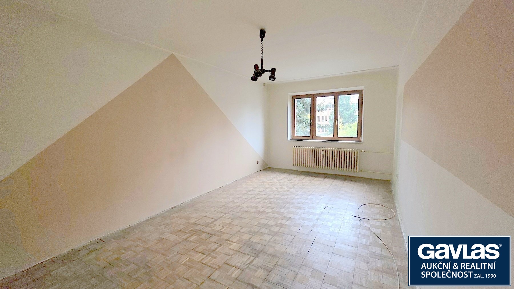 Obývací pokoj - pohled k oknu