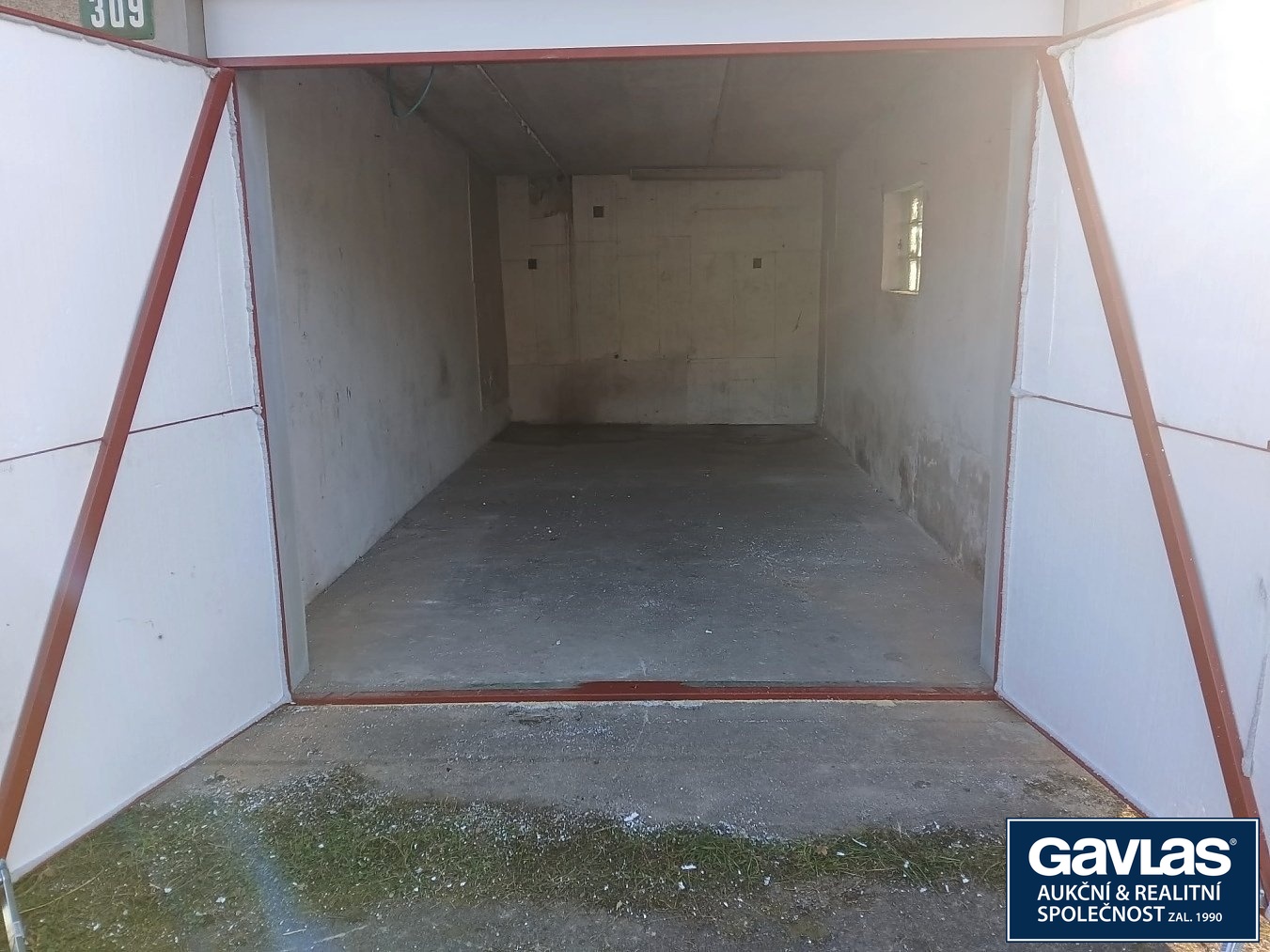 Garáž otevřená