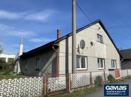 3 pohled západní z ulice a | Prodej - dům/vila, 90 m²