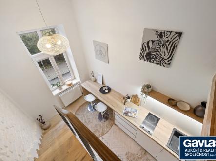 kuchyně pohled z patia | Prodej bytu, 1+1, 31 m²