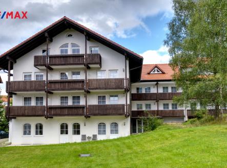 budova-dole.jpg | Prodej - hotel, 1 493 m²