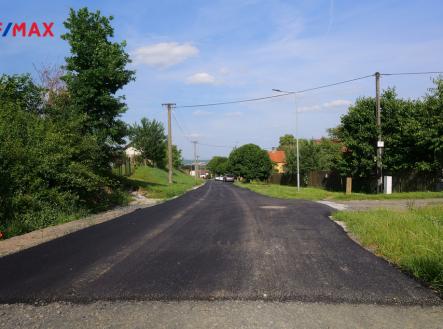 Nová příjezdová komunikace! | Prodej - dům/vila, 75 m²
