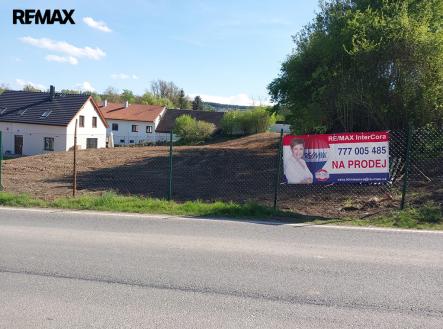 photo-2025-04-28-16-16-10.jpg | Prodej - pozemek pro bydlení, 1 053 m²