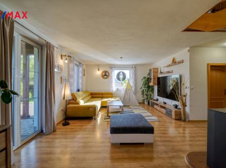 spodní patro 1 | Prodej - dům/vila, 194 m²