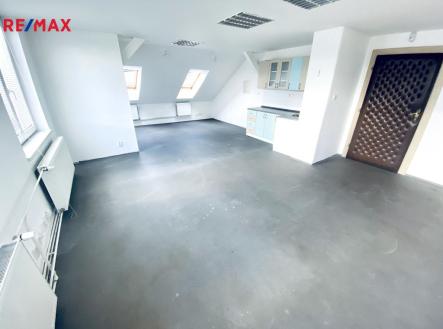 img-0585.jpeg | Pronájem - kanceláře, 54 m²