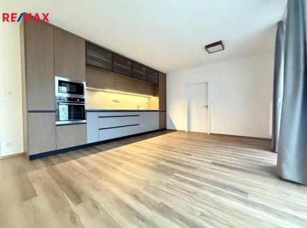 img-8174.jpeg | Pronájem bytu, 2+kk, 58 m²