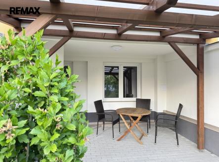 Posezení u zahrady | Prodej - dům/vila, 138 m²