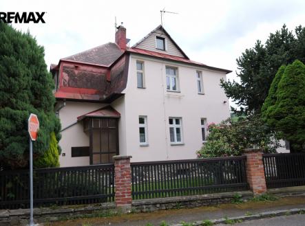 Boční ulice | Prodej - dům/vila, 152 m²