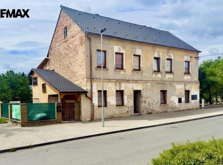 vchod do domu | Prodej - dům/vila, 200 m²