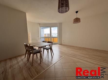 IMG_2770 | Pronájem bytu, 2+kk, 71 m²