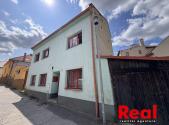 Prodej - nájemní dům, 175 m²