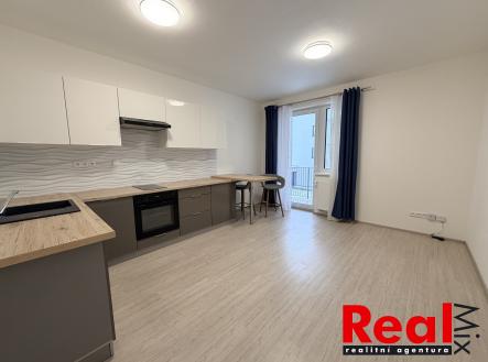 IMG_2509 | Pronájem bytu, 1+kk, 34 m²