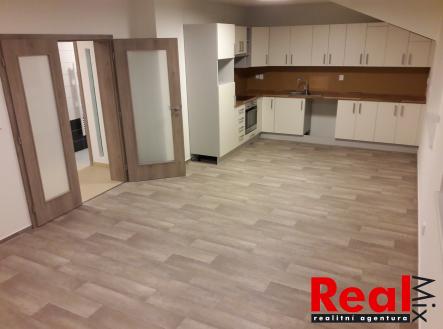 20200929_192711 | Pronájem bytu, 2+kk, 76 m²