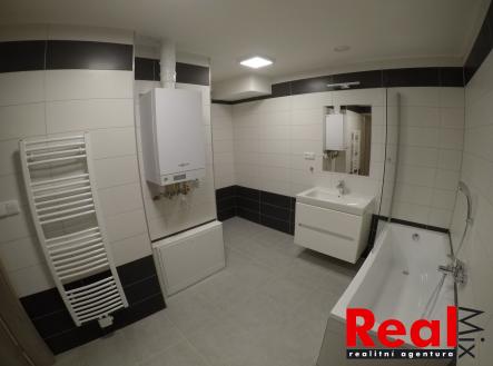 GOPR4294 | Pronájem bytu, 2+kk, 76 m²