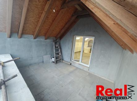 IMG_20260323_180330 | Pronájem bytu, 4+kk, 97 m²