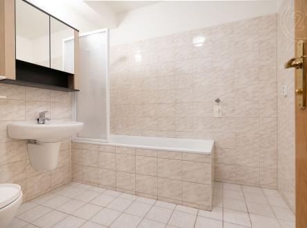 . | Prodej bytu, 1+kk, 48 m²