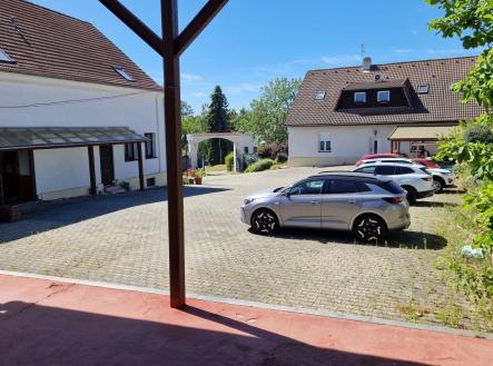 . | Pronájem - skladovací prostor, 166 m²