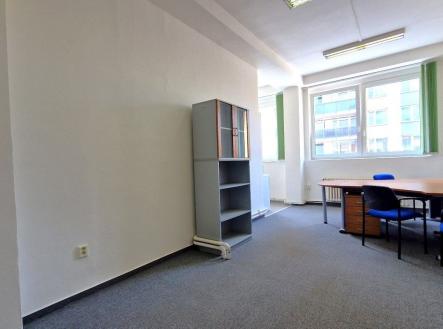 . | Pronájem - kanceláře, 27 m²