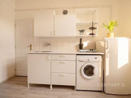 . | Prodej bytu, 1+1, 27 m²