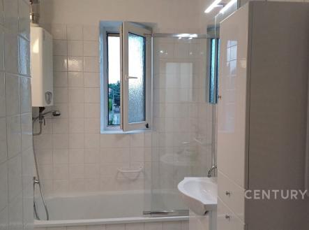 . | Pronájem bytu, 3+kk, 61 m²