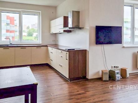 . | Pronájem bytu, 3+kk, 80 m²