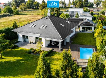 DJI_20250814174710_0052_D | Prodej - dům/vila, 385 m²
