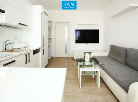 Topolova (16) | Pronájem bytu, 3+kk, 53 m²