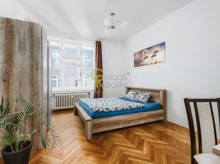 Pronájem bytu, 2+1, 60 m²