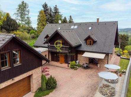 Prodej - dům/vila, 336 m²