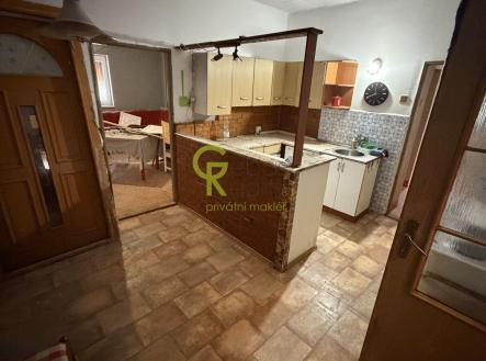 Pronájem - dům/vila, 180 m²