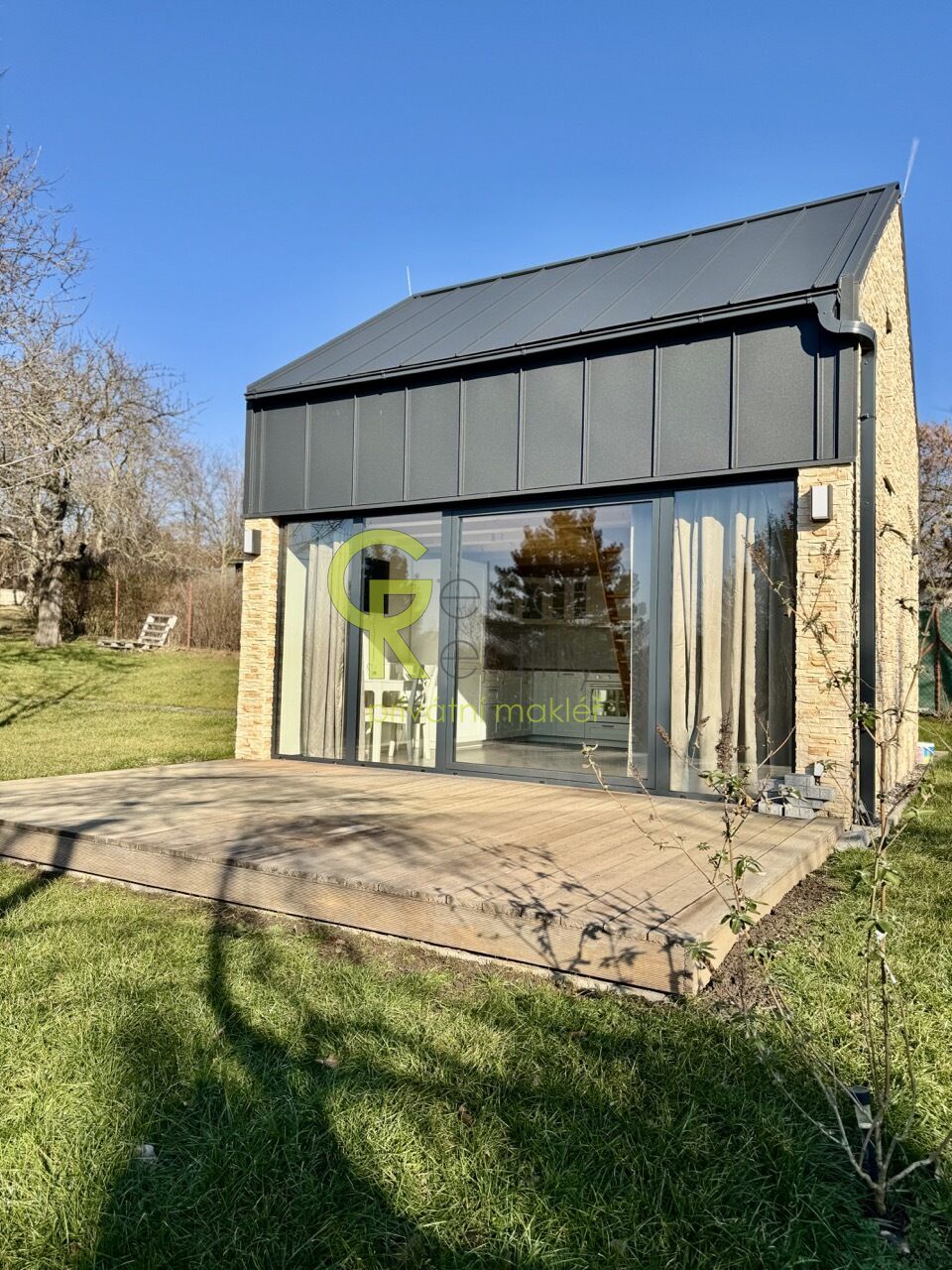 celoročně obyvatelný domek s velkou zahradou - Na Lahovské, Velká Chuchle