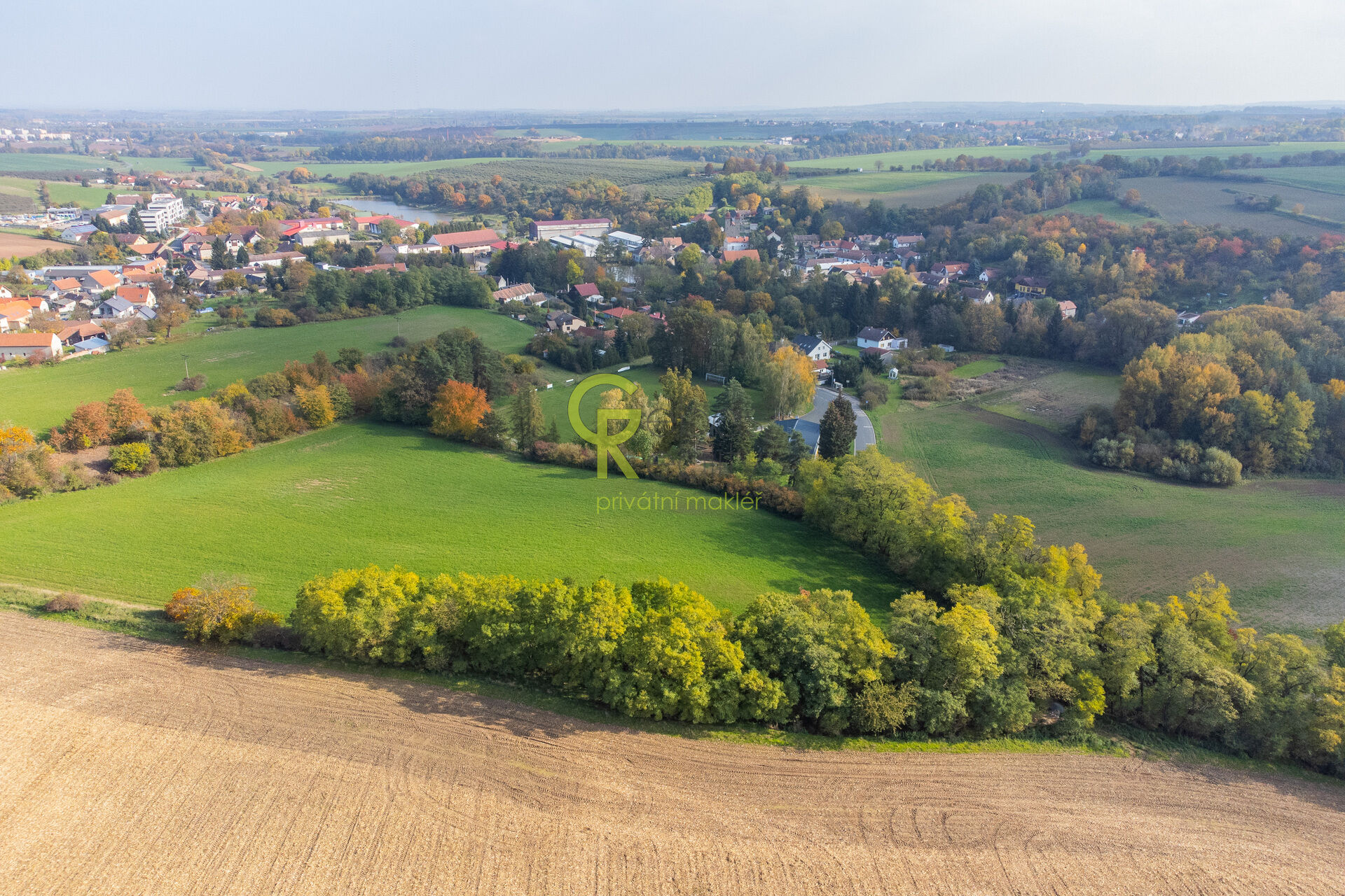 stavební pozemek s obrovským potenciálem - Tismice, Středočeský kraj