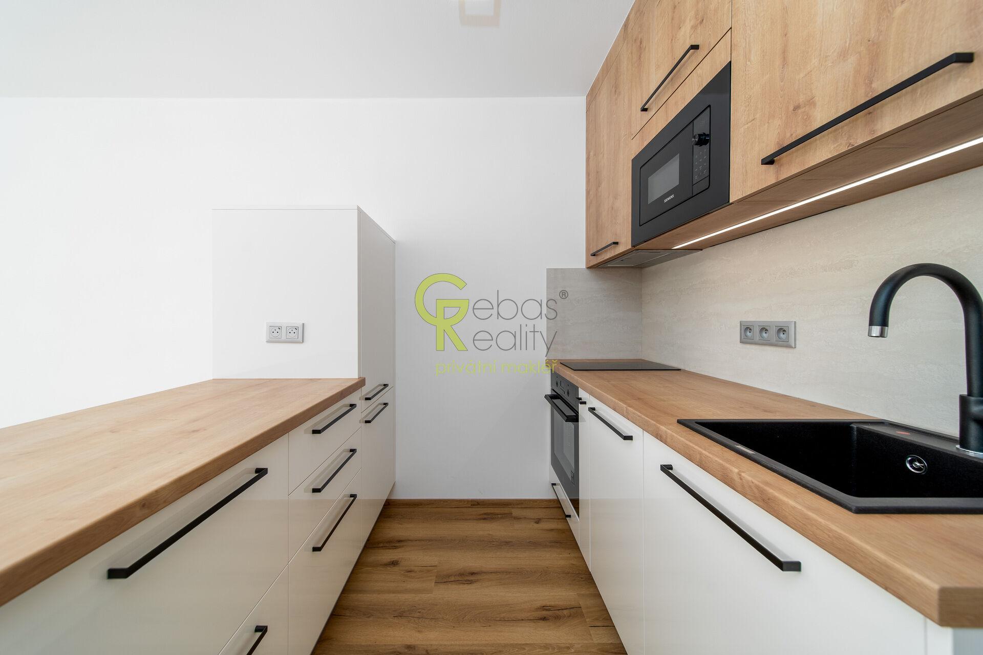 Nové 1+kk po kompletní rekonstrukci - Pod Lysinami, Praha 4 - Hodkovičky