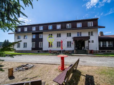 Prodej - hotel, 2 776 m²
