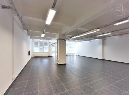 . | Pronájem - obchodní prostor, 223 m²