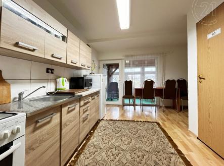 . | Prodej - dům/vila, 230 m²