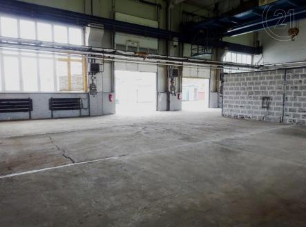 Pronájem - výrobní prostor, 365 m²