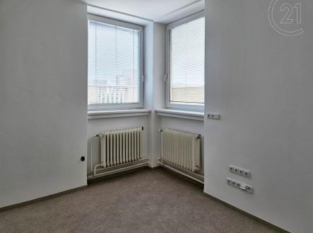 . | Pronájem - obchodní prostor, 51 m²