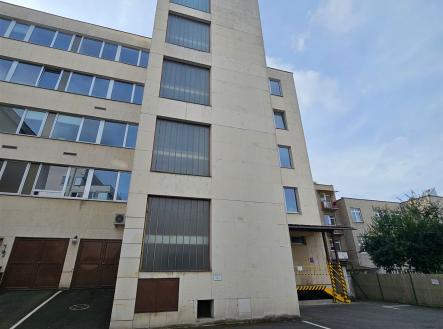 . | Pronájem - kanceláře, 59 m²