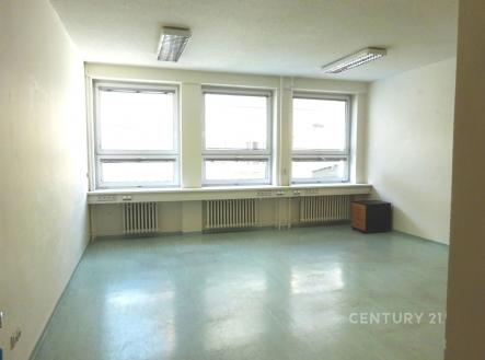 . | Pronájem - kanceláře, 33 m²