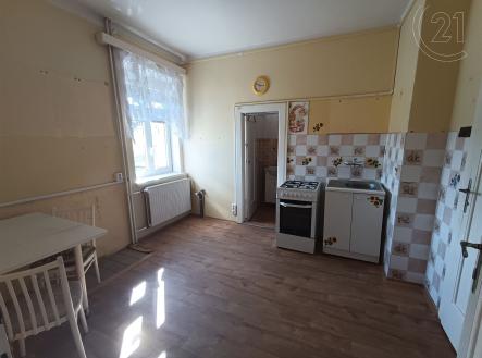 . | Prodej - dům/vila, 77 m²
