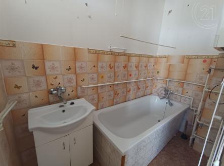 . | Prodej - dům/vila, 77 m²