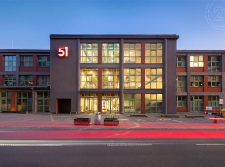 . | Pronájem - obchodní prostor, 357 m²