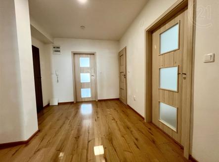 . | Prodej bytu, 3+kk, 72 m²