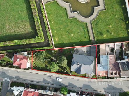 . | Prodej - dům/vila, 297 m²