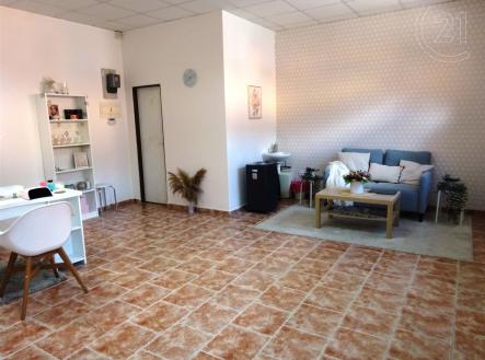 . | Pronájem - obchodní prostor, 33 m²