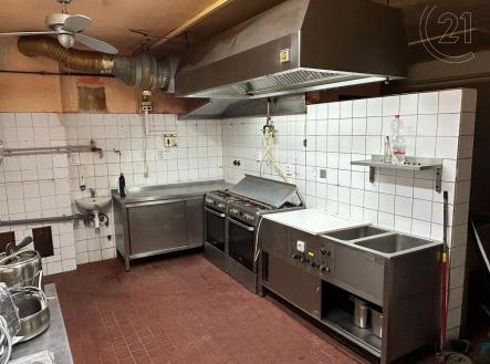 . | Prodej - dům/vila, 325 m²