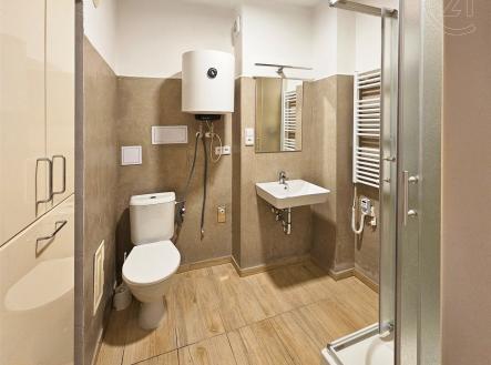 . | Pronájem bytu, 1+kk, 28 m²