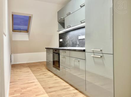 . | Pronájem bytu, 3+1, 88 m²